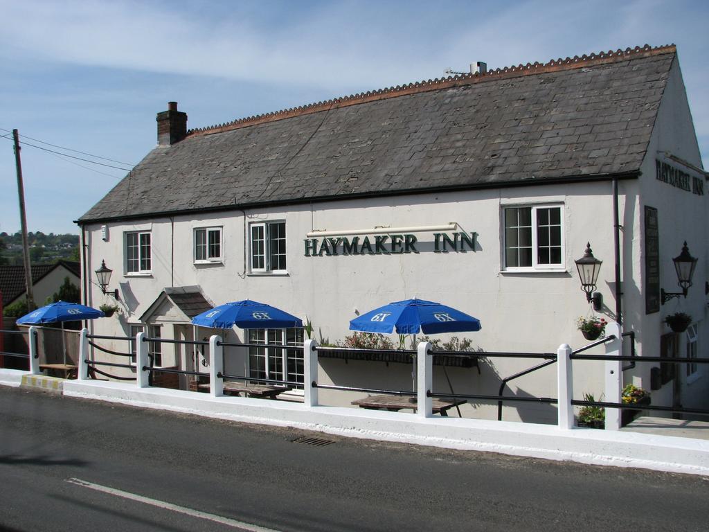The Haymaker Inn Chard Eksteriør billede